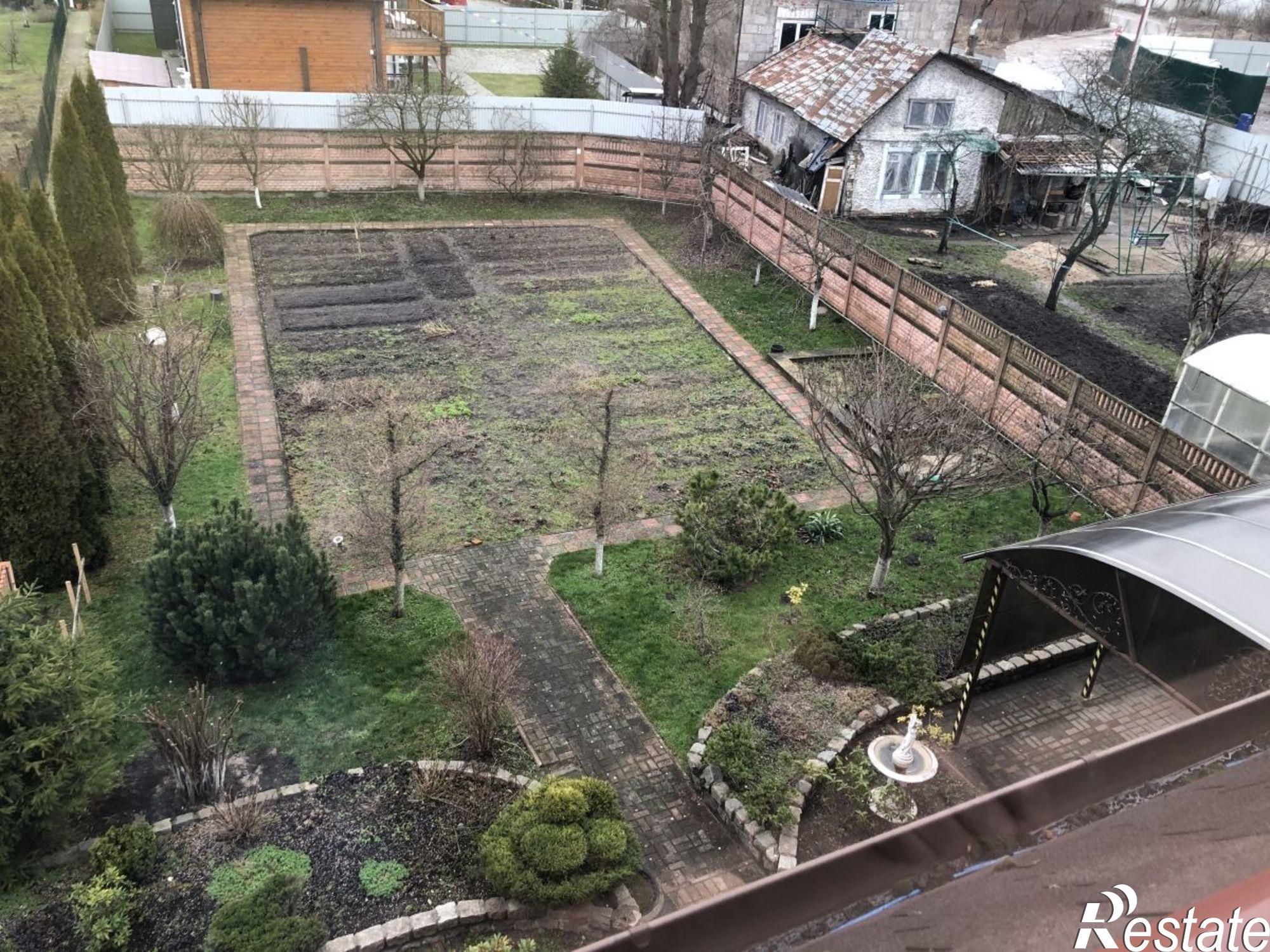 Купить квартиру за 20 000 000 рублей на Ю.Гагарина ул, 173