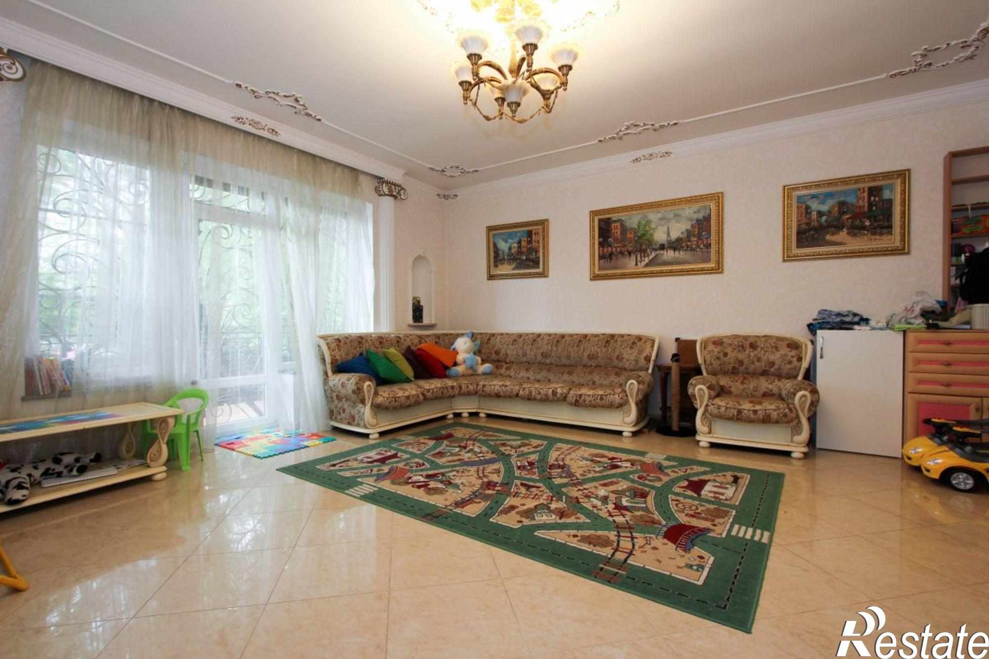 Купить дачу, дом, коттедж за 24 500 000 рублей на Спортивная ул