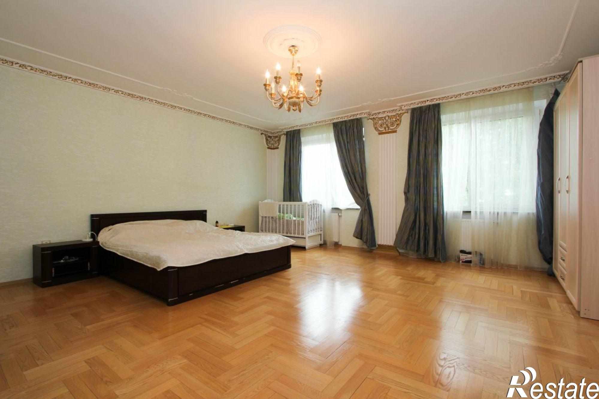 Купить дачу, дом, коттедж за 24 500 000 рублей на Спортивная ул