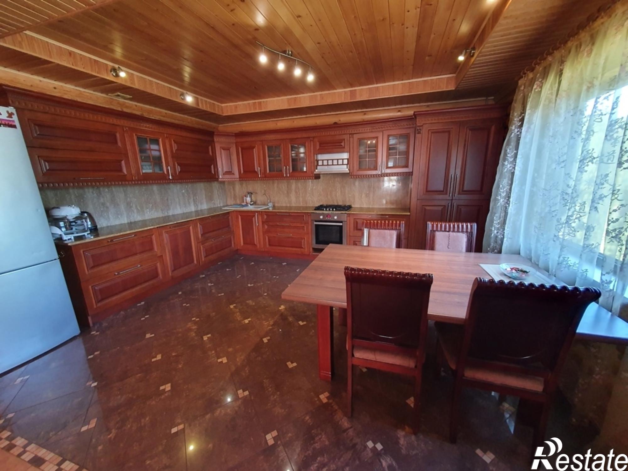 Купить дачу, дом, коттедж за 25 000 000 рублей на Кутузовская ул