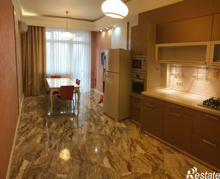 3-комн квартира Корабельная ул, 3