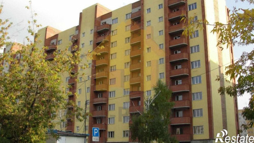 Продажа 2-комн квартиры ул. Связистов,3/1