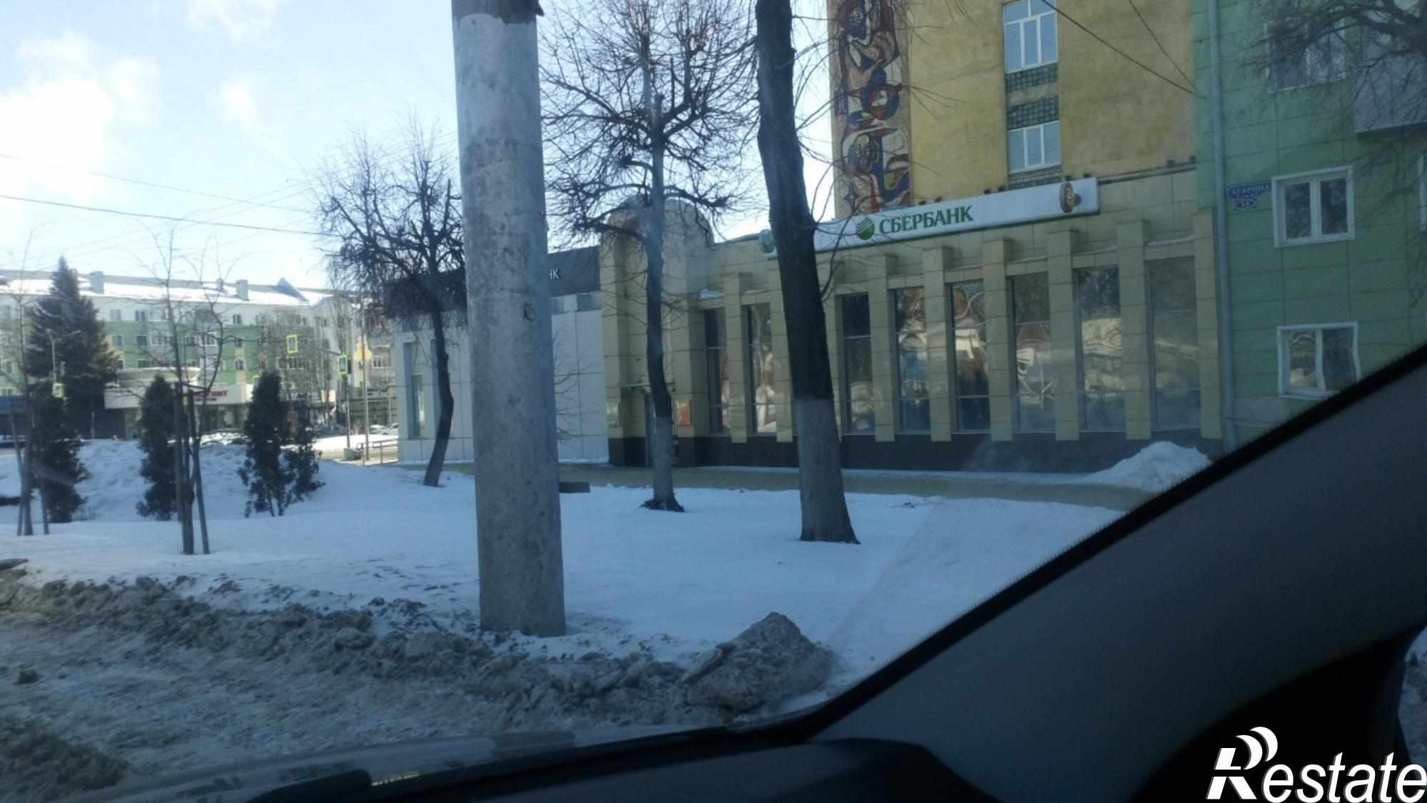 Сдать торговое помещение за 350 000 рублей на ул. Гагарина, д. 35А