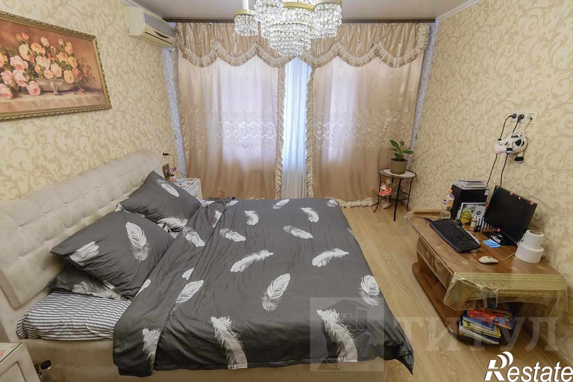 Купить квартиру за 4 300 000 рублей на Чкаловский, Вятская