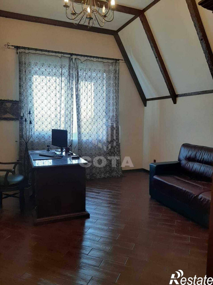3-комн квартира Софьи Перовской улица, 4
