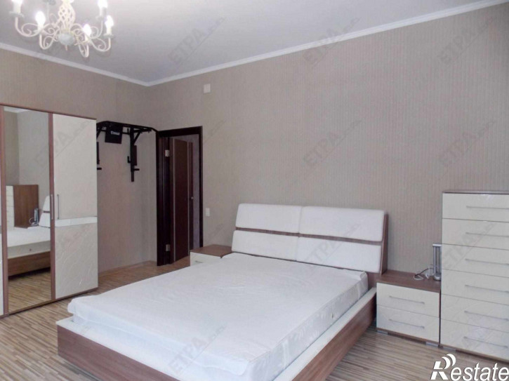 2-комн квартира Бейвеля ул, 18