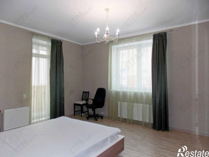 2-комн квартира Бейвеля ул, 18