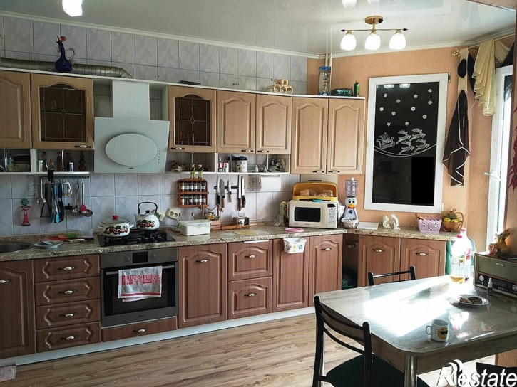 4-комн квартира Парковая улица, 29