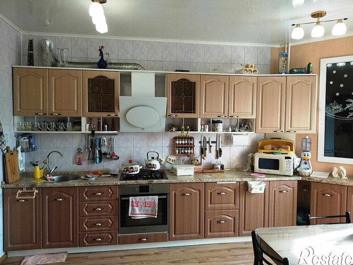 4-комн квартира Парковая улица, 29