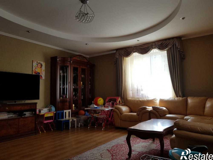 3-комн квартира Парковая улица, 31