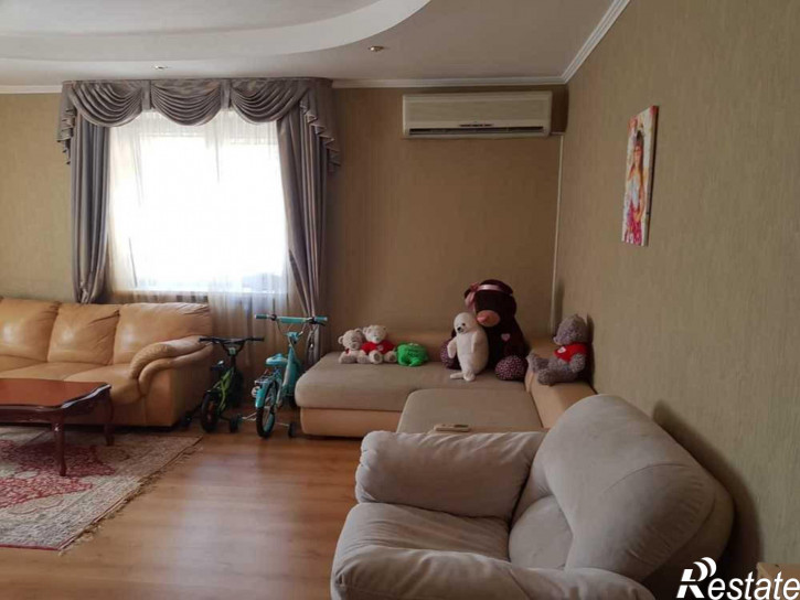3-комн квартира Парковая улица, 31