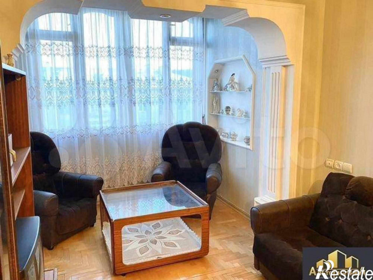 3-комн квартира Героев Медиков ул.