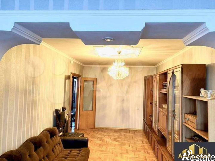 3-комн квартира Героев Медиков ул.