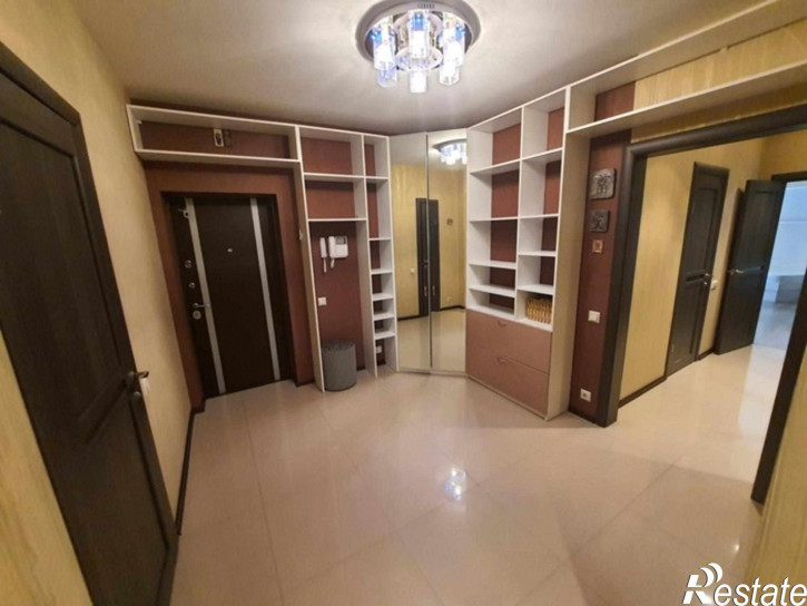 3-комн квартира СЕВЕРНАЯ ЗВЕЗДА улица, 8