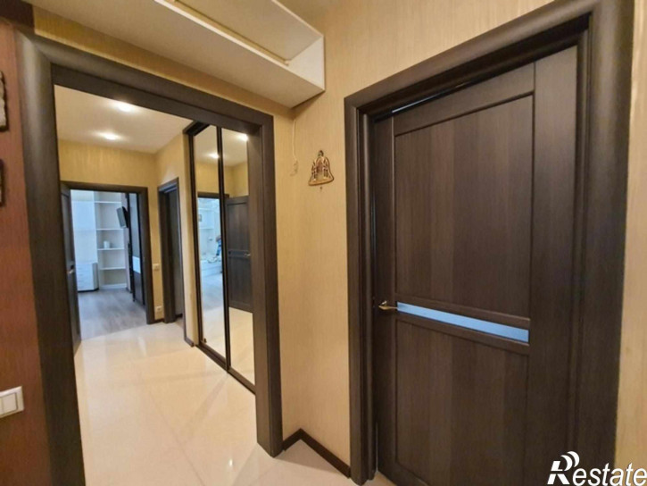 3-комн квартира СЕВЕРНАЯ ЗВЕЗДА улица, 8