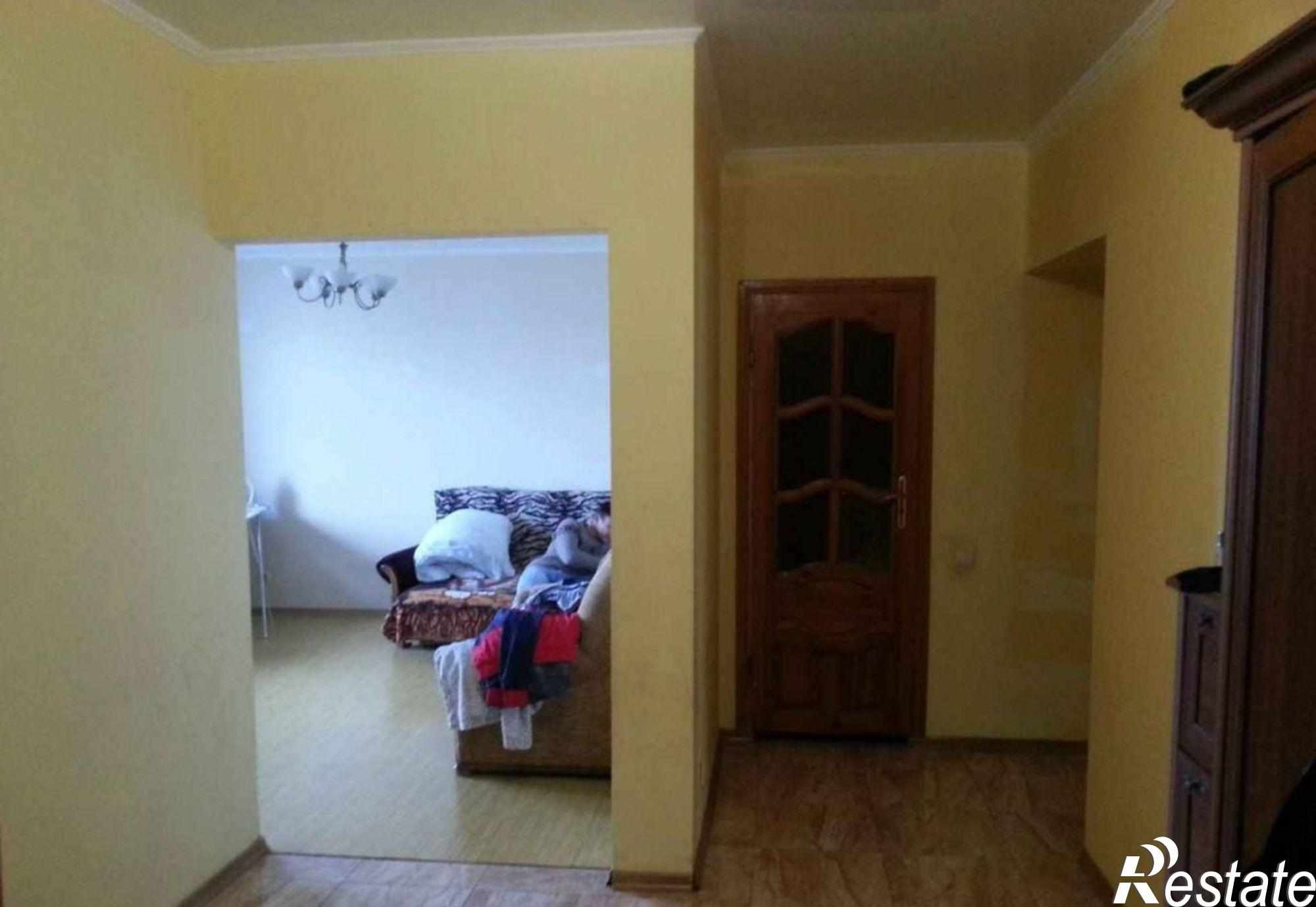 Купить квартиру за 6 300 000 рублей на Алданская ул, 36
