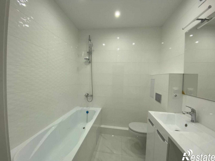 2-комн квартира А.Невского ул, 220