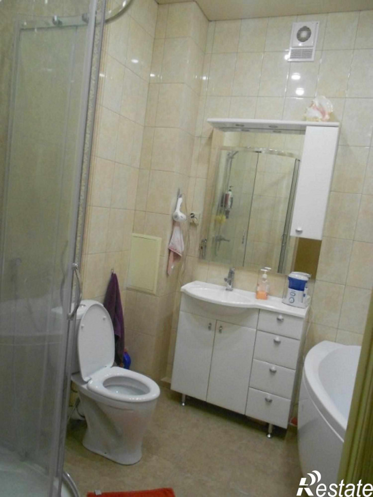 2-комн квартира Рожественский пер, 1