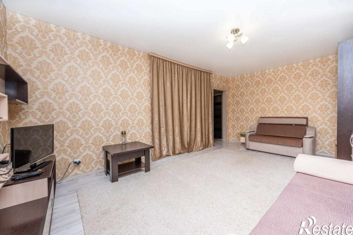 1-комн квартира им Ивана Рослого ул, 8