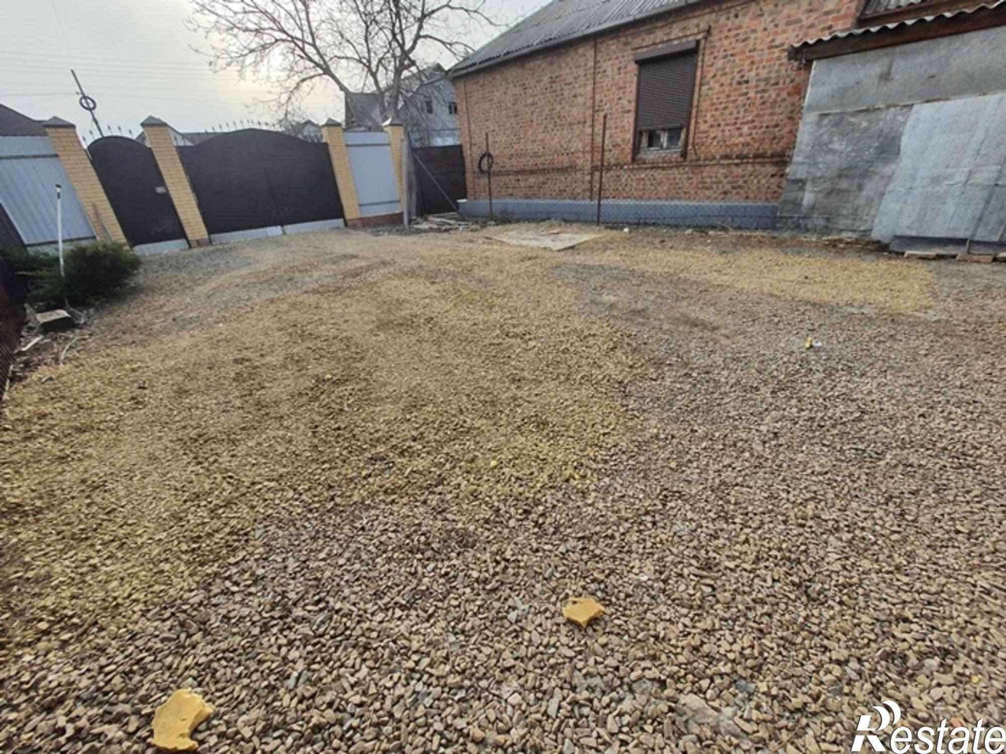 Купить дачу, дом, коттедж за 7 350 000 рублей на Сальская улица