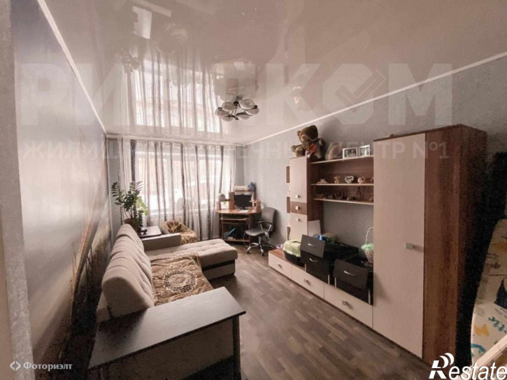3-комн квартира Факел Социализма ул, 7А