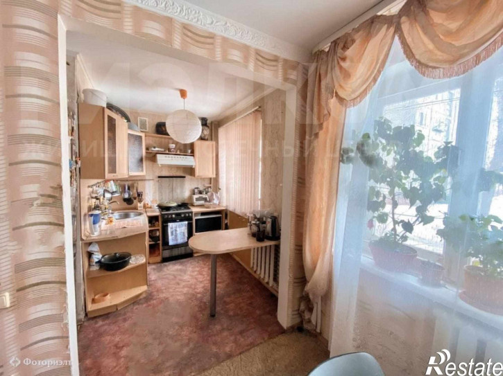 3-комн квартира Факел Социализма ул, 7А
