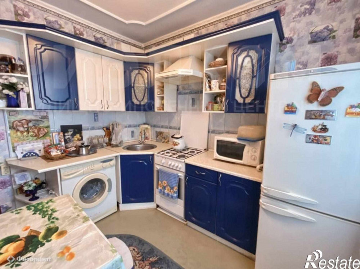 3-комн квартира Факел Социализма ул, 22