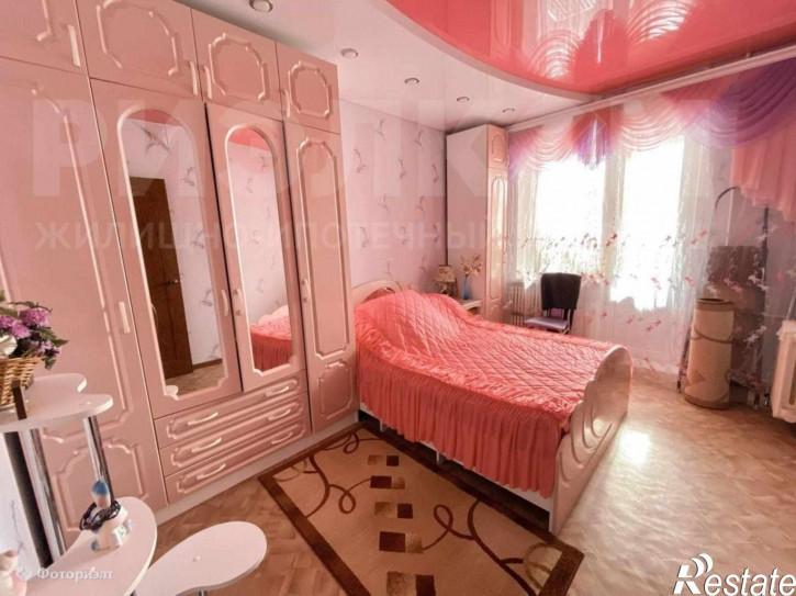 3-комн квартира Факел Социализма ул, 22