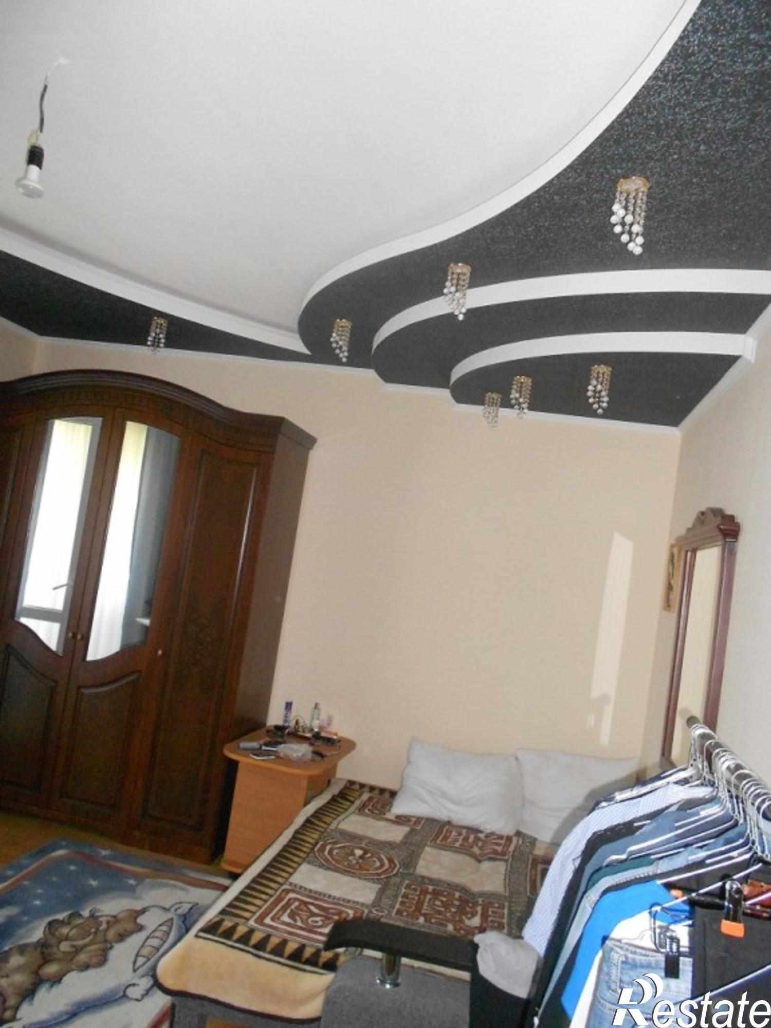 Купить квартиру за 10 000 000 рублей на Свердлова, 6