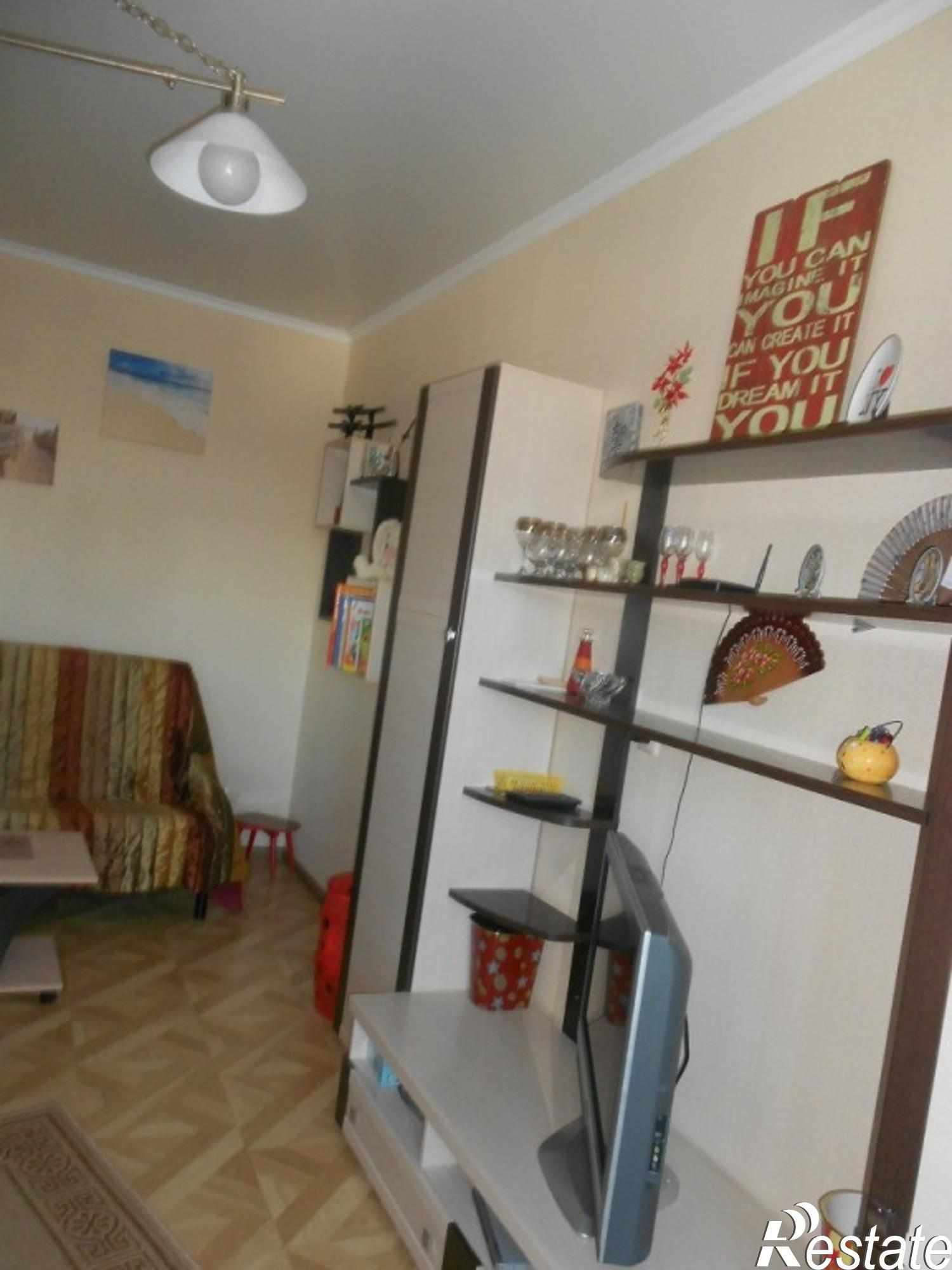 Купить квартиру за 9 800 000 рублей на Средняя, 18