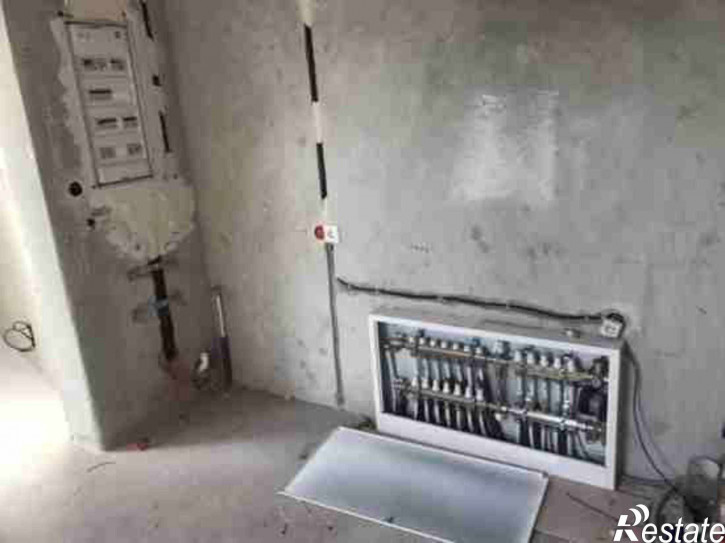 4-комн квартира Октябрьская пл, 34