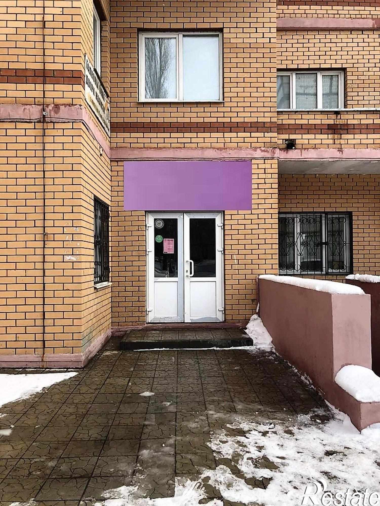 Сдать торговое помещение за 45 000 рублей на проспект Победы, д. --