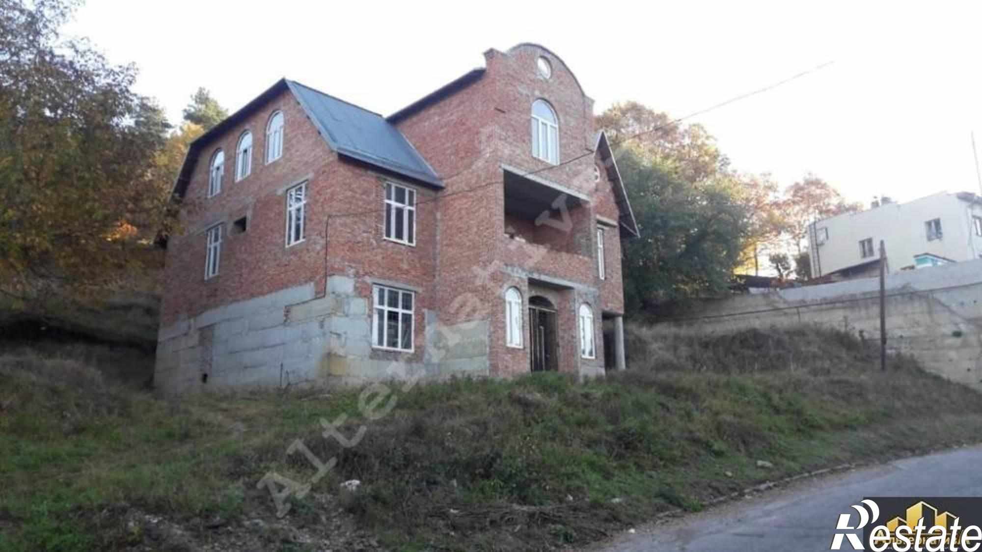 Купить дачу, дом, коттедж за 16 500 000 рублей на Революции ул.