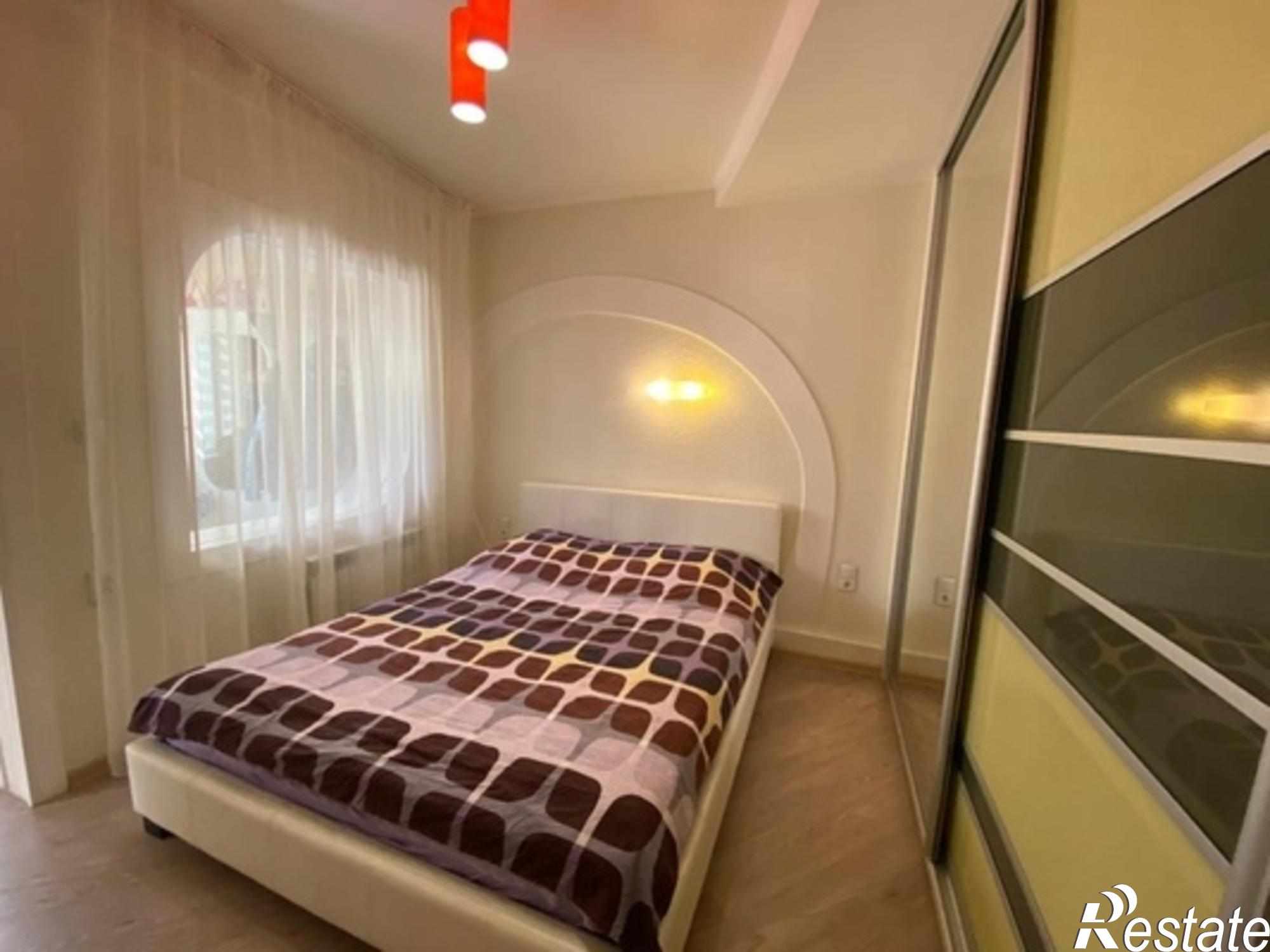 Купить квартиру за 14 500 000 рублей на Ялта г, Киевский пер, 2