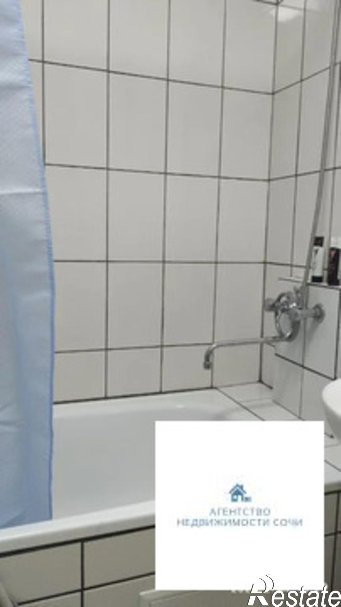 Купить квартиру за 3 990 000 рублей на Тепличная улица,79