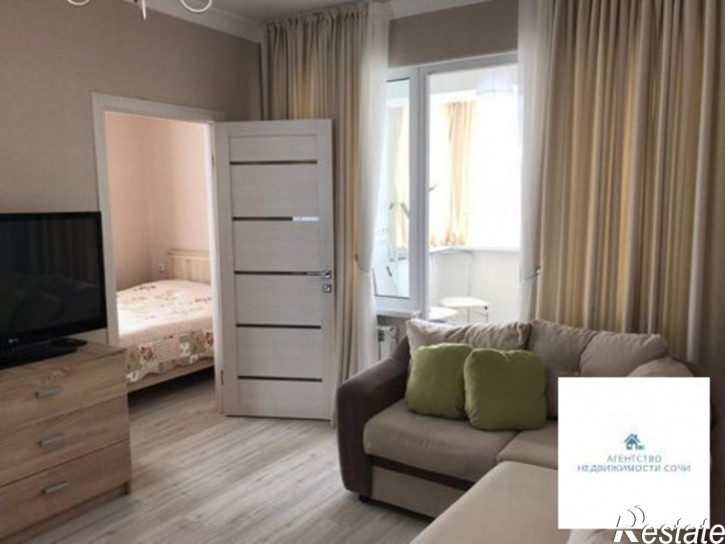 3-комн квартира ул. Роз,54