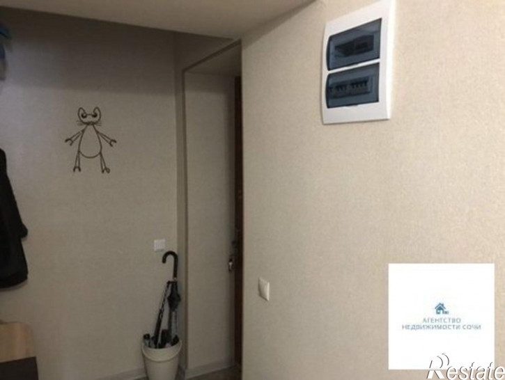 3-комн квартира ул. Роз,54