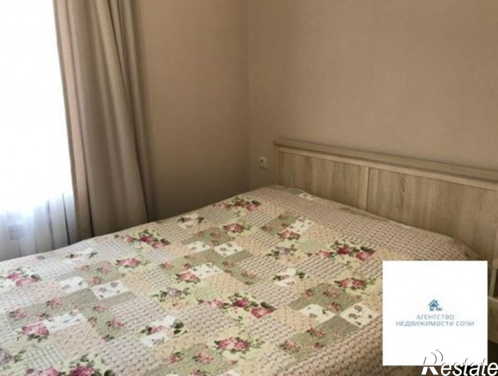 3-комн квартира ул. Роз,54