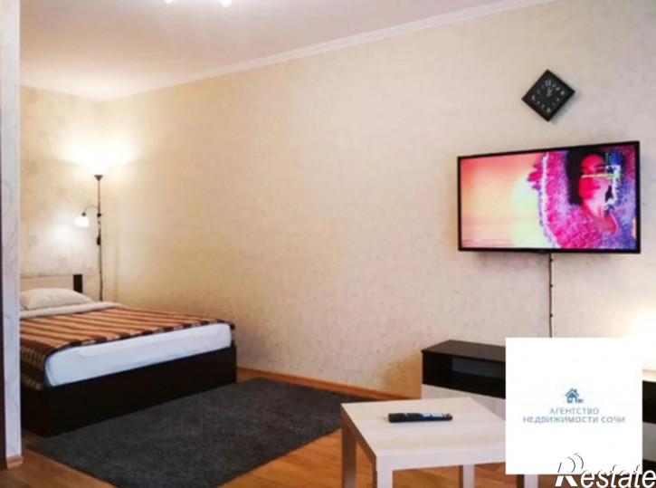 2-комн квартира Тепличная улица,79