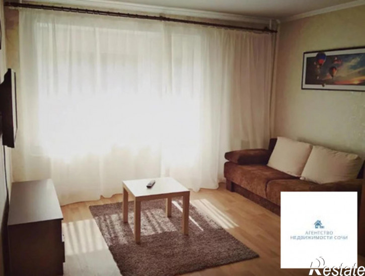 2-комн квартира Тепличная улица,79