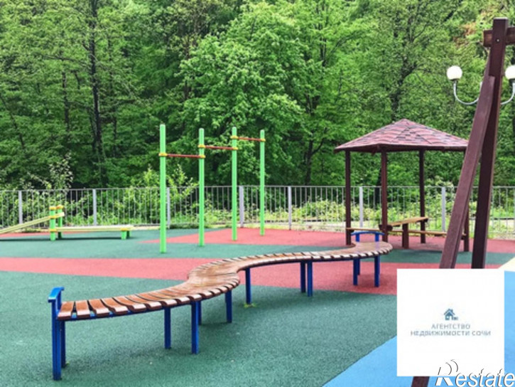 3-комн квартира Тепличная улица,79