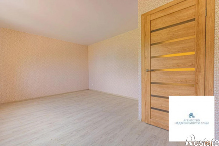 3-комн квартира Тепличная улица,79