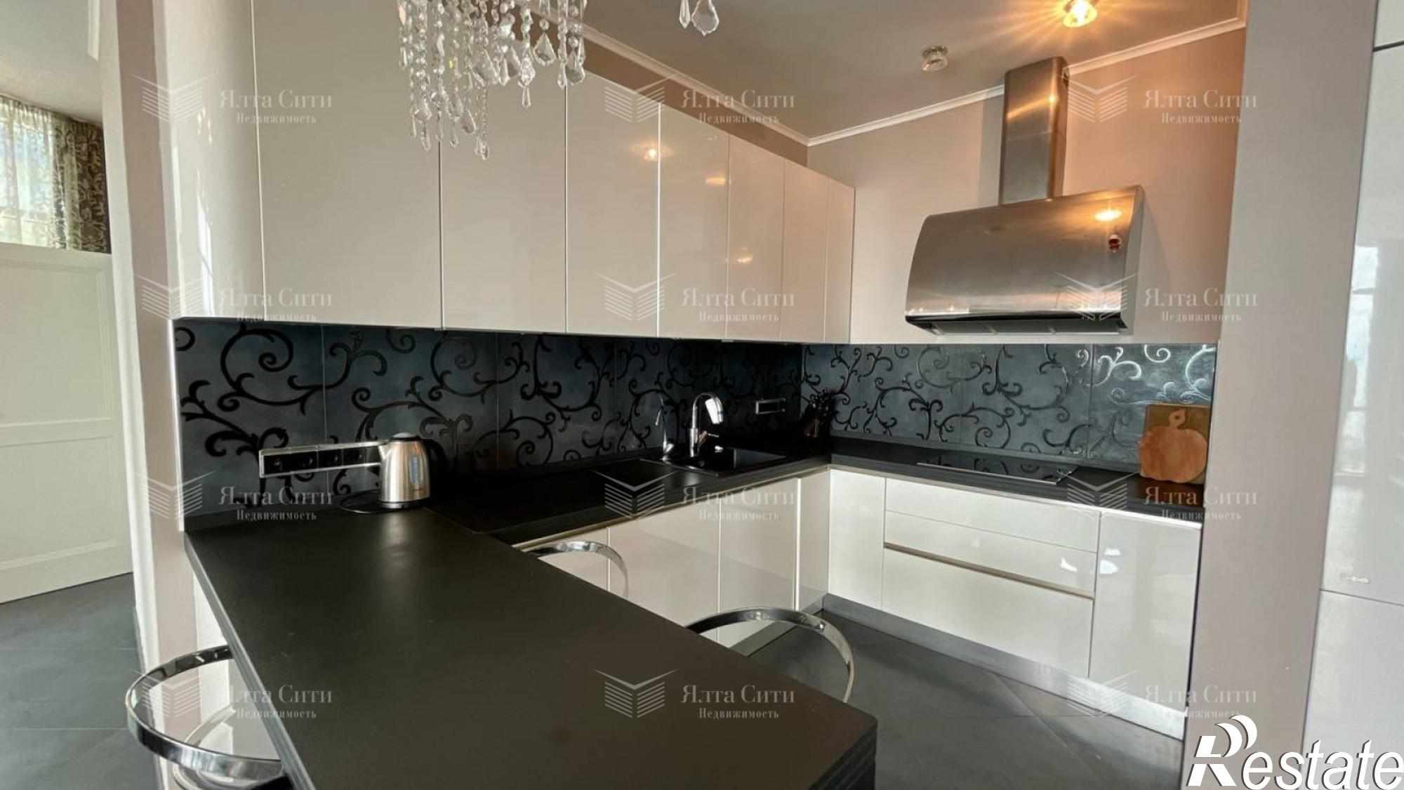 Купить квартиру за 51 004 500 рублей на Севастопольское ш., 45