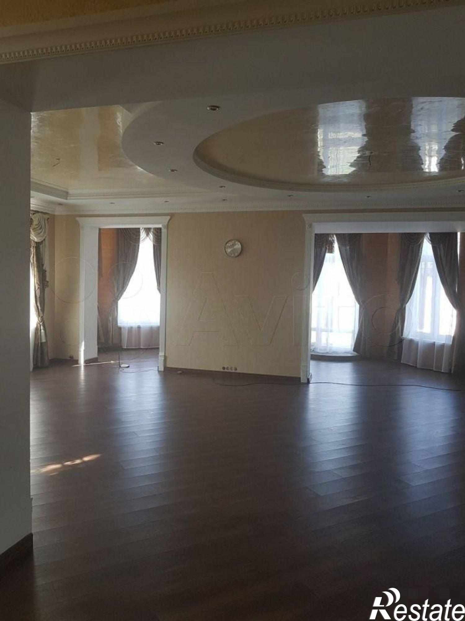 Купить дачу, дом, коттедж за 25 000 000 рублей на Озерная ул