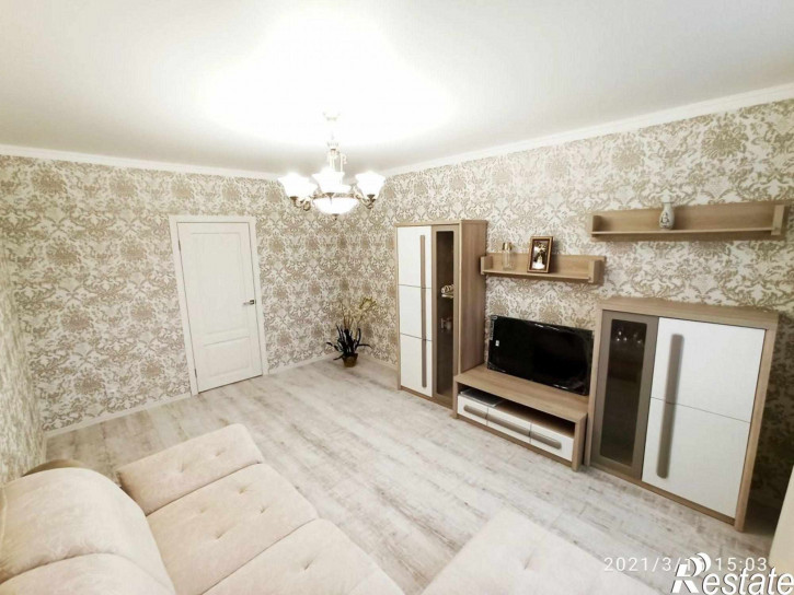 2-комн квартира Уральская ул, 20