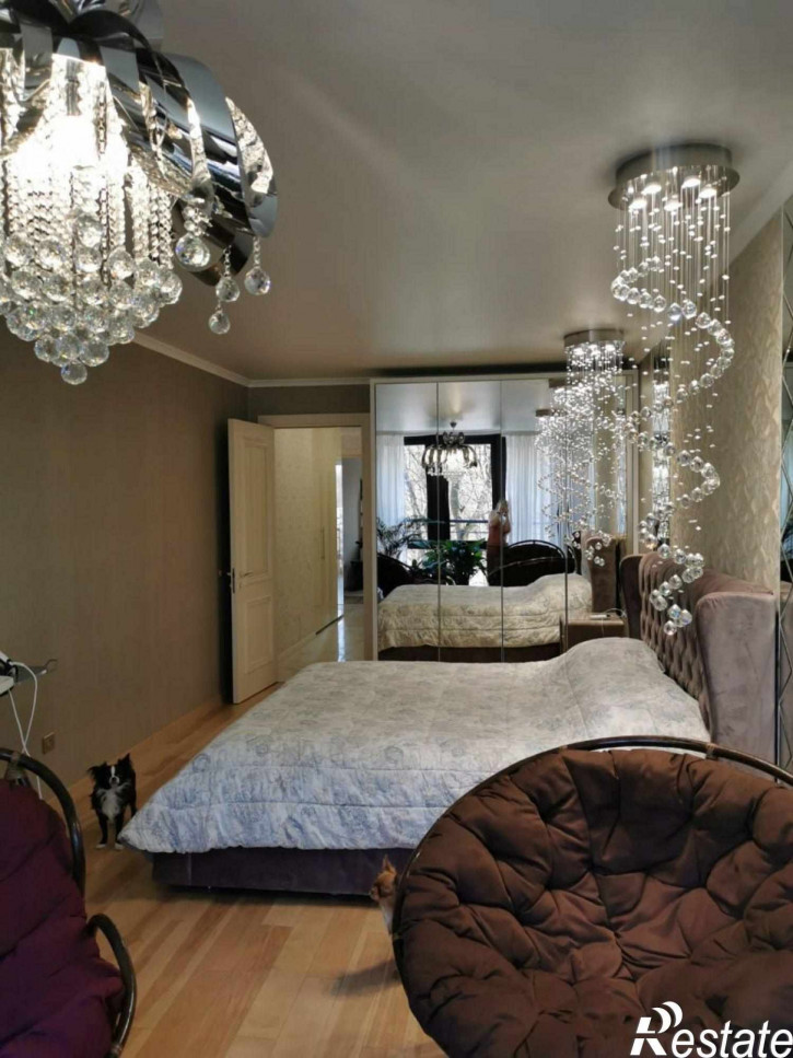 3-комн квартира Сержанта Колоскова ул, 8