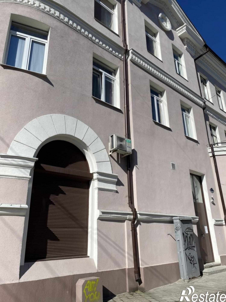 3-комн квартира Офицерская ул, 1