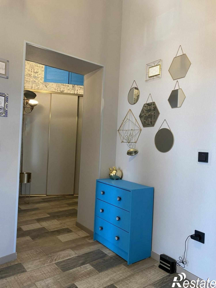 3-комн квартира Офицерская ул, 1