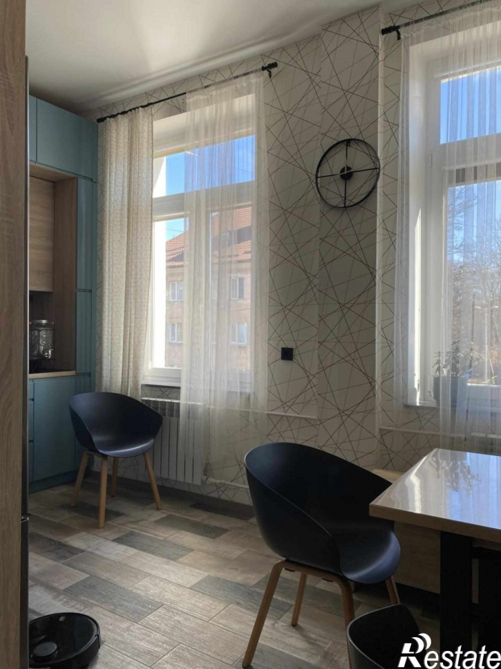 3-комн квартира Офицерская ул, 1