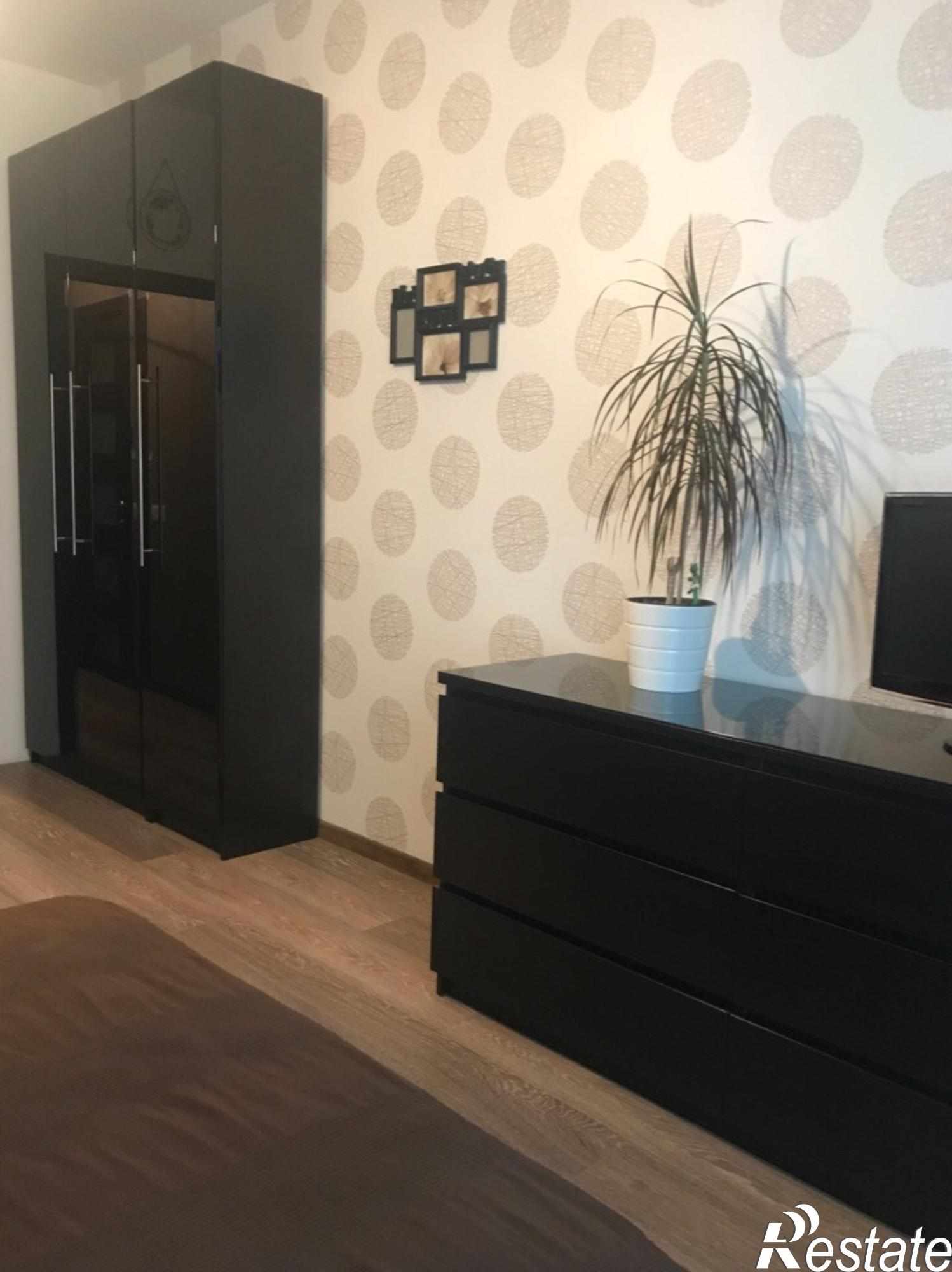 Сдать квартиру за 15 000 рублей на Авроры улица, 68